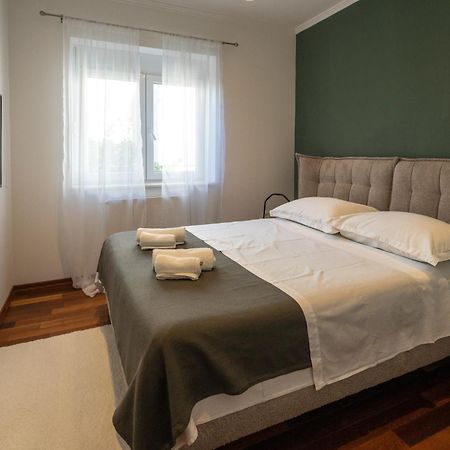 Lumaja Luxury Apartman Biograd Na Moru Luaran gambar
