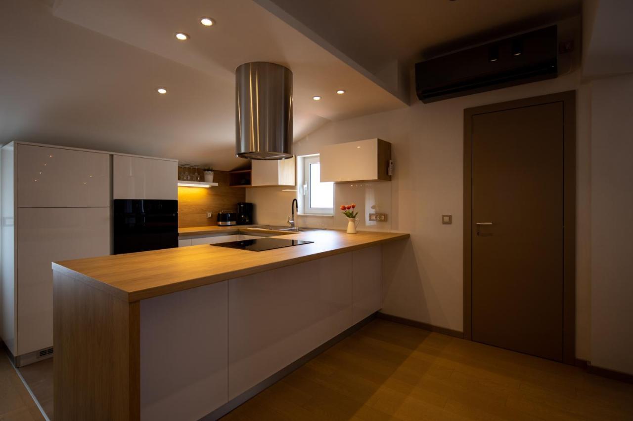 Lumaja Luxury Apartman Biograd Na Moru Luaran gambar