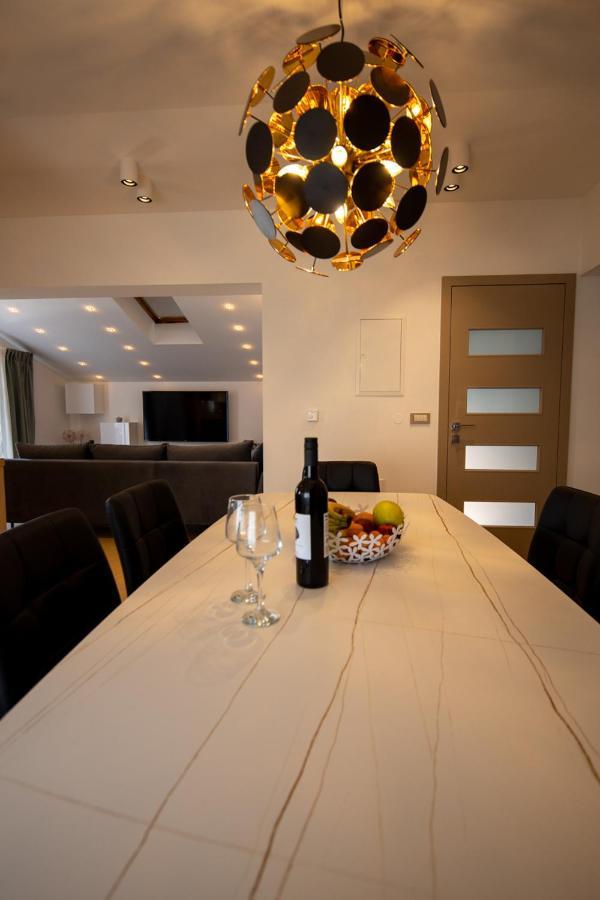 Lumaja Luxury Apartman Biograd Na Moru Luaran gambar