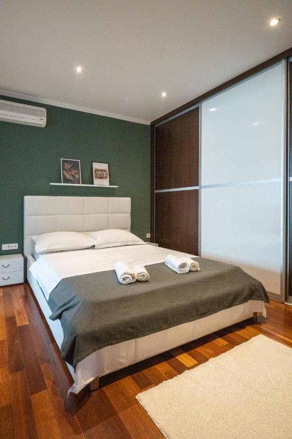 Lumaja Luxury Apartman Biograd Na Moru Luaran gambar
