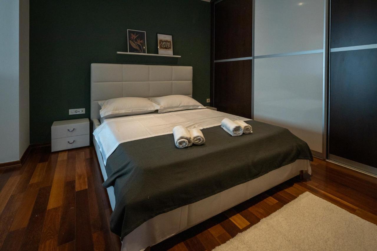 Lumaja Luxury Apartman Biograd Na Moru Luaran gambar