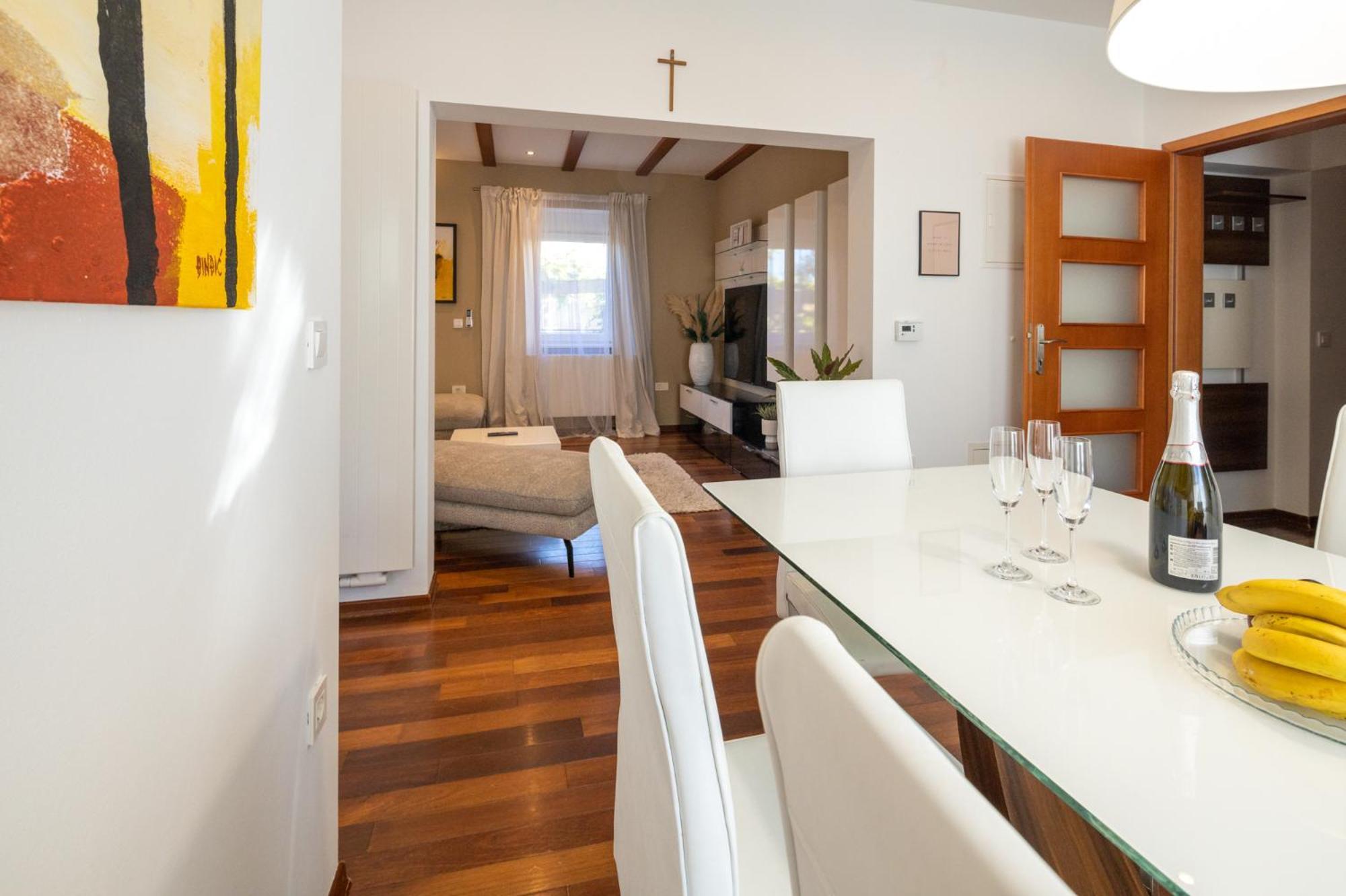 Lumaja Luxury Apartman Biograd Na Moru Luaran gambar