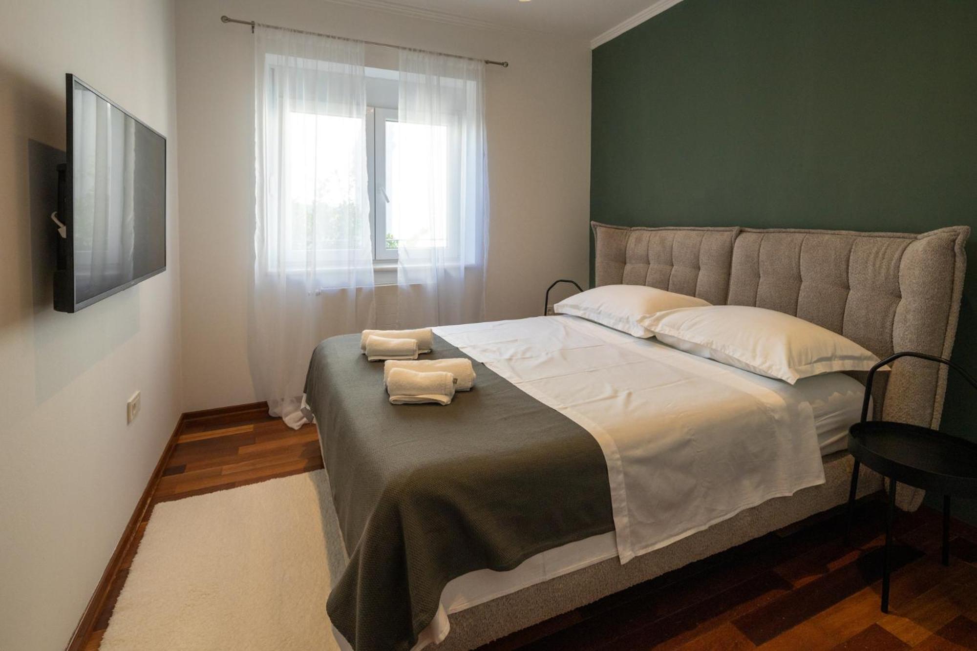 Lumaja Luxury Apartman Biograd Na Moru Luaran gambar
