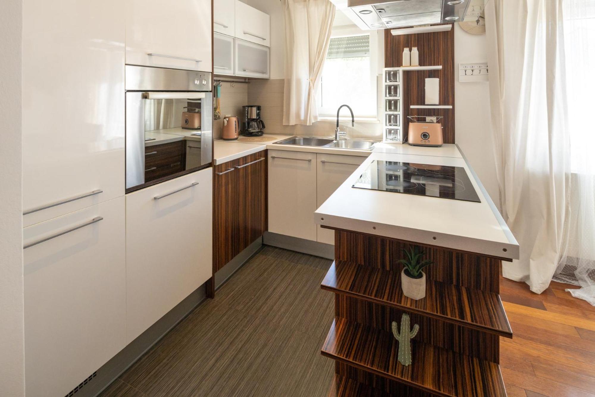 Lumaja Luxury Apartman Biograd Na Moru Luaran gambar