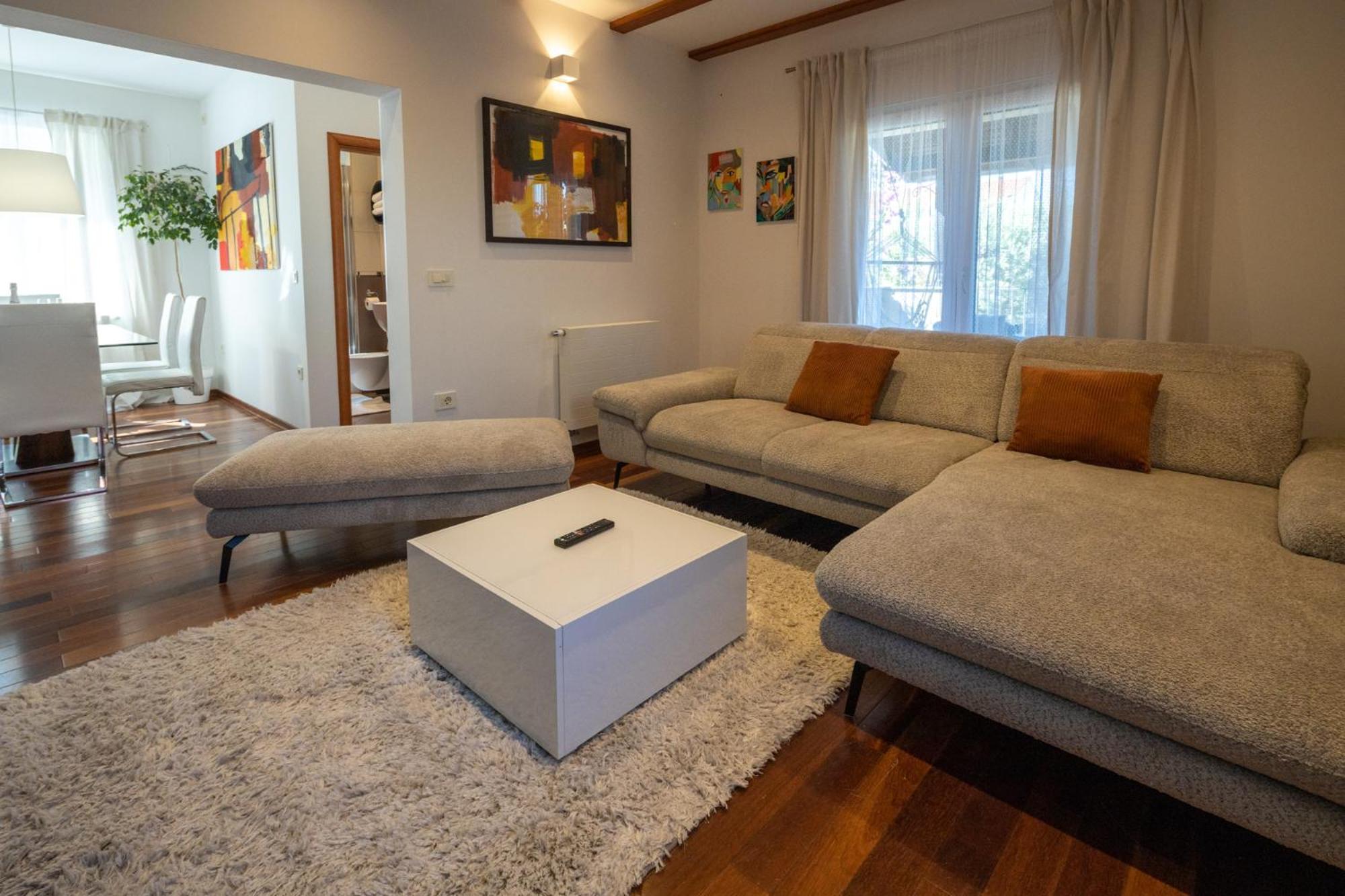 Lumaja Luxury Apartman Biograd Na Moru Luaran gambar