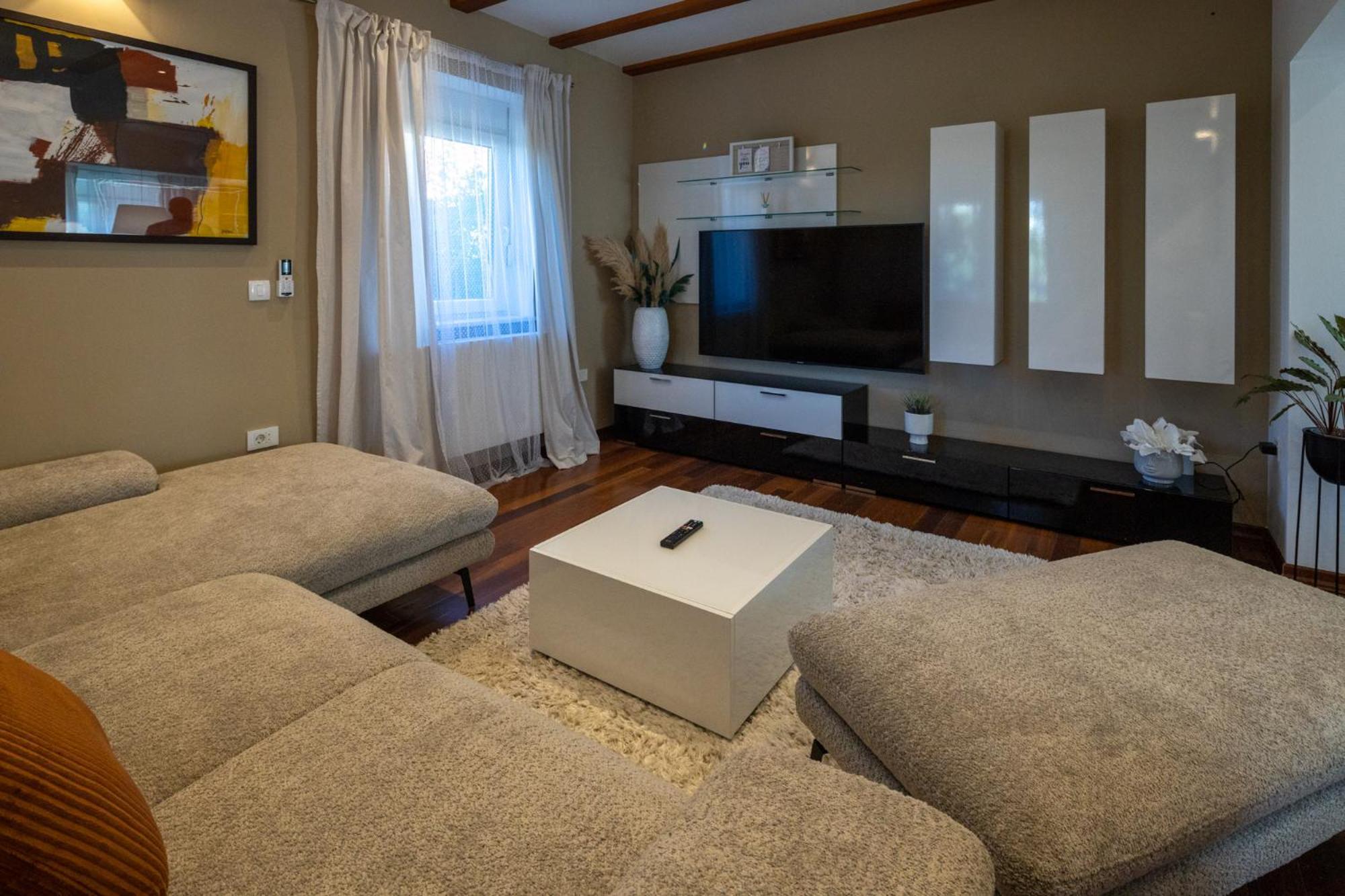 Lumaja Luxury Apartman Biograd Na Moru Luaran gambar